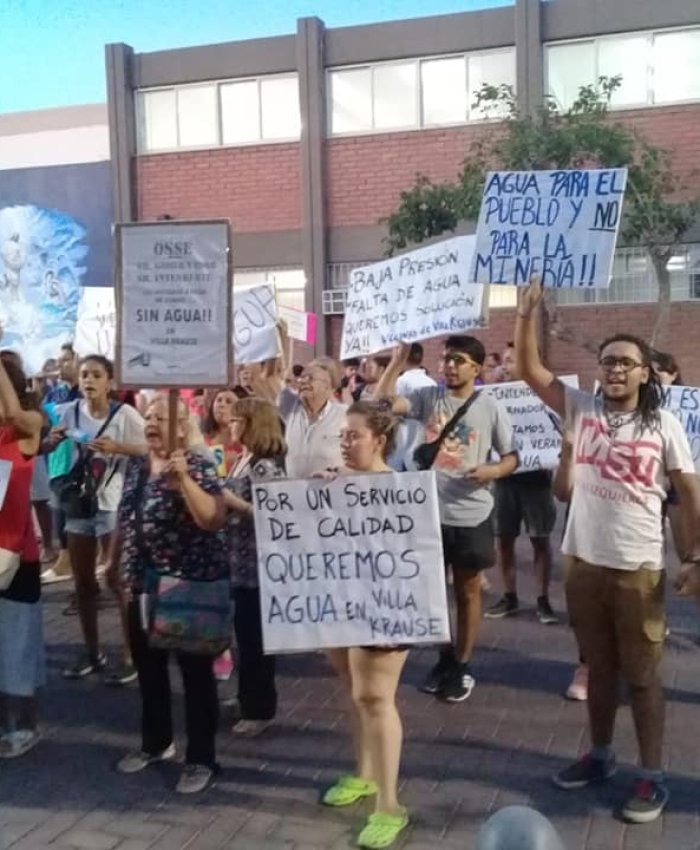 San Juan: los vecinos de «Villa Krause» relizaron una marcha ruidosa contra OSSE por falta de agua potable