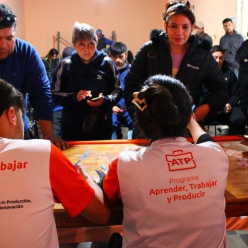 Más de 500 sanjuaninos participaron de las jornadas de inscripción del programa Aprender, Trabajar y Producir en Rawson y Chimbas
