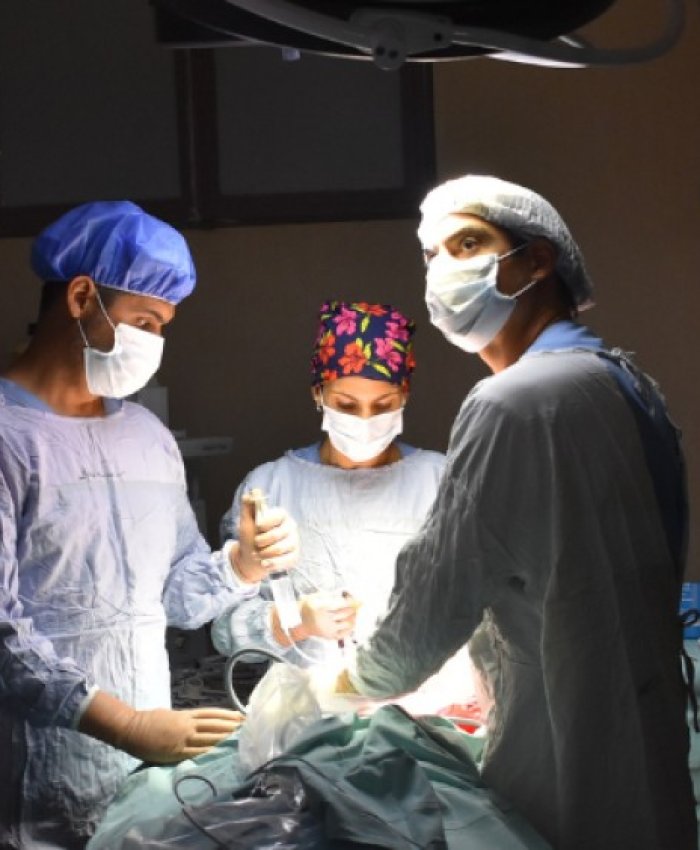 El Hospital Marcial Quiroga realizó la primera artroscopia de mandíbula en San Juan