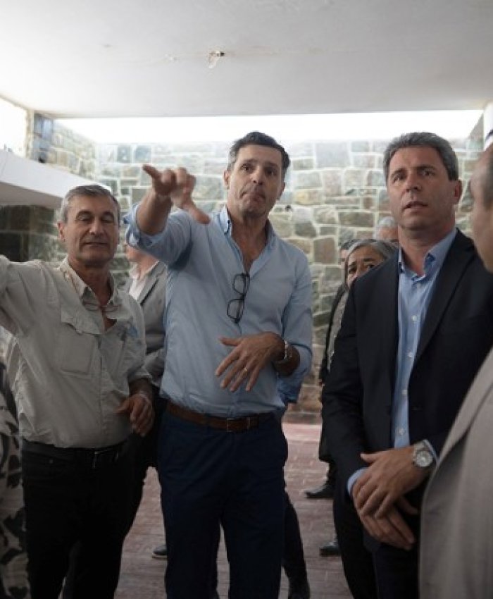 El gobernador Uñac recorrió la obra de ampliación y refacción de un hotel termal en Iglesia