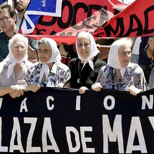 Abuelas de Plaza de Mayo conmemoran 43 años de su nacimiento, con una actividad masiva en las redes sociales.