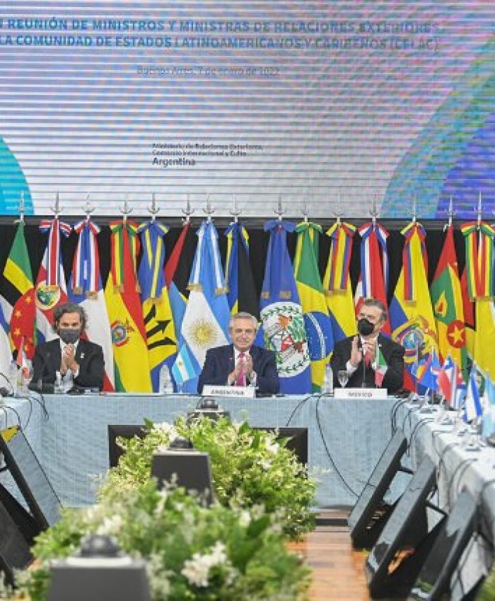 Alberto Fernández encabeza un encuentro de la Celac junto a AMLO, Mujica y Samper