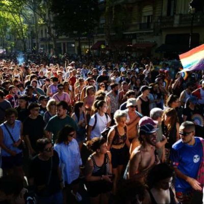 Miles de personas marchan en todo el país en una nueva marcha Antifascista y Antirracista
