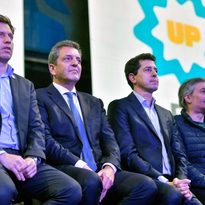 Cumbre entre Kicillof, Máximo Kirchner y Massa: el peronismo armó una mesa política de cara a 2027 y trazó una primera estrategia