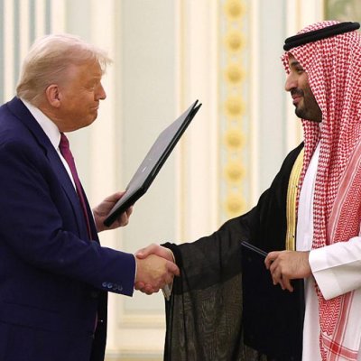 EE.UU firma un acuerdo para ayudar a Arabia Saudí a desarrollar un programa nuclear civil que le permitirá enriquecer uranio