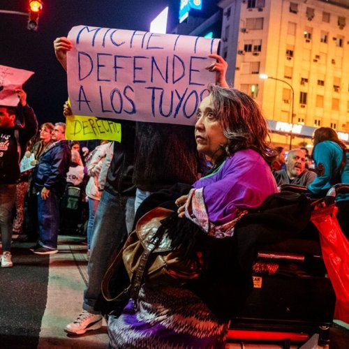 «Ley de Emergencia en Discapacidad YA»: las personas con discapacidad marchan en su día, al que rebautizaron “3% de diciembre”