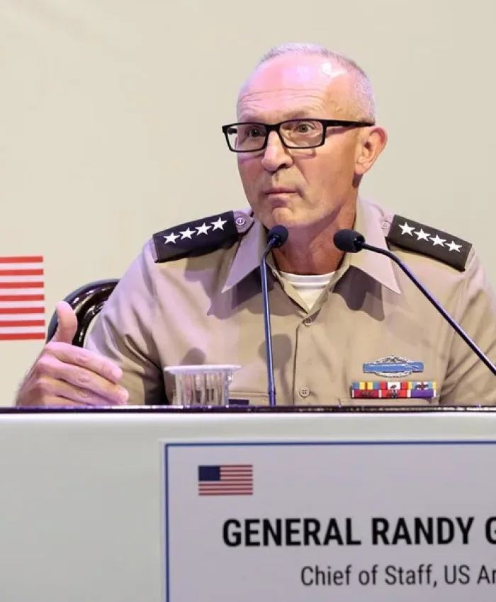 «PASARON COSAS»: destituyen al jefe del Estado Mayor del Ejército de Estados Unidos.