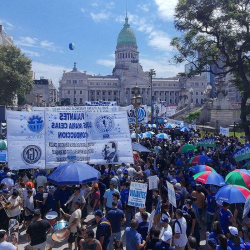Fallo a favor del Gobierno: la Justicia suspendió la cautelar que frenaba la reforma laboral
