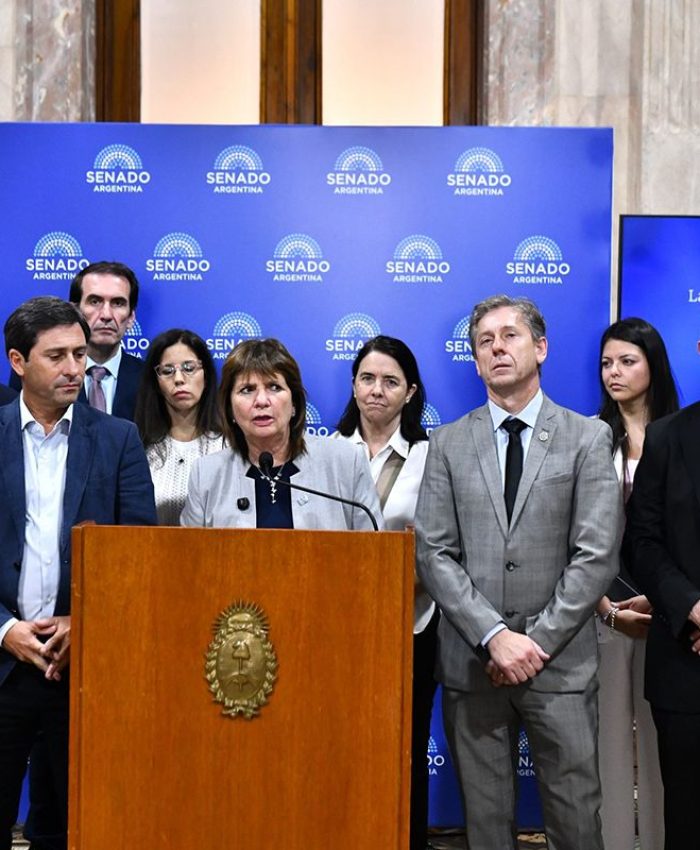 Los gobernadores se impusieron y el gobierno sacó Ganancias de la reforma laboral