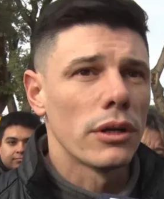 El candidato libertario a senador Bruno Olivera se lanzó contra la UNSJ