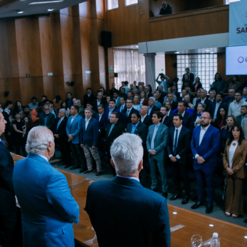 Sergio Uñac presidió el acto de conmemoración del 40° aniversario de democracia ininterrumpida en la República Argentina