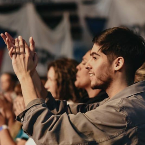 Lautaro Castro: «Adaptar ciertas luchas a un peronismo del siglo XXI nos demanda como jóvenes que podamos asumir este posicionamiento sin vergüenza»