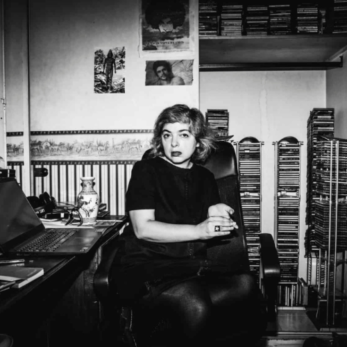 Mariana Enríquez: «La gente tiene que buscarse devociones, y esas devociones pueden ser la Difunta, la Virgen del Valle o Taylor Swift”