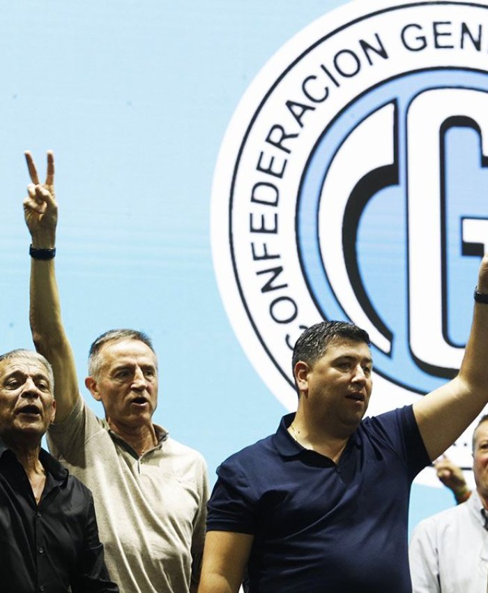 «Siga.. siga..»: la CGT eligió su nueva conducción, pero detrás del flamante triunvirato seguirán los mismos dirigentes