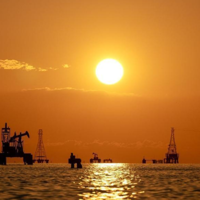 El precio del crudo se acerca a los 100 dólares por barril luego que Estados Unidos lanzara nuevos ataques contra petroleros iraníes
