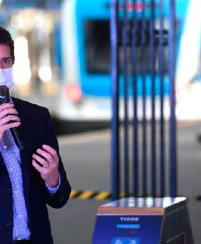 Guzmán y De Pedro les presentaron a los ministros provinciales la estrategia para hacer frente a la deuda extranjera