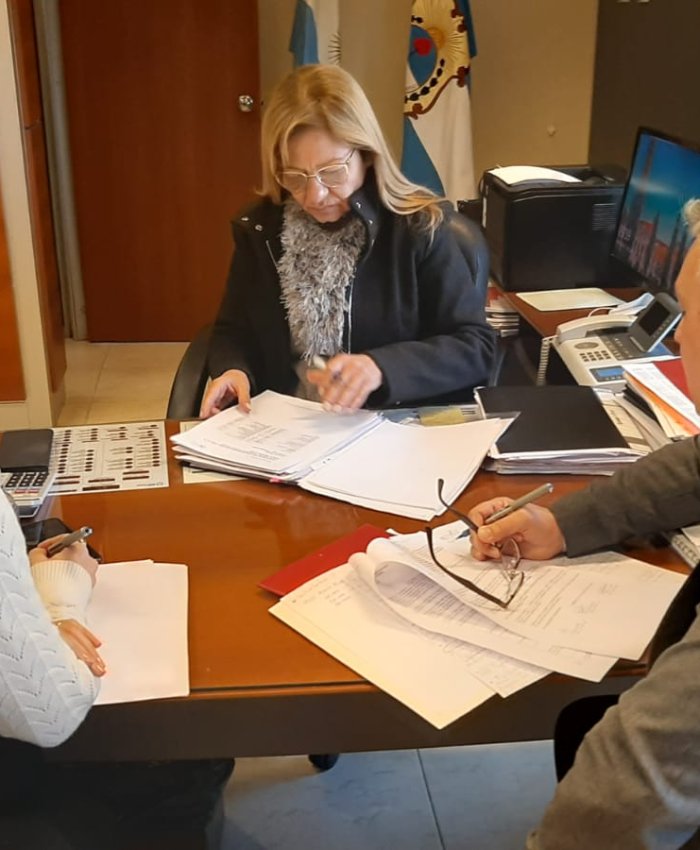La ministra de Hacienda y su equipo trabaja de cara a la próxima paritaria docente