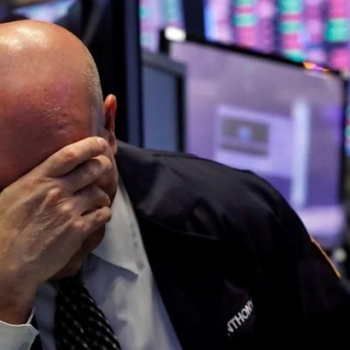 Lunes negro: bonos argentinos en picada y riesgo país arriba en 1662 puntos