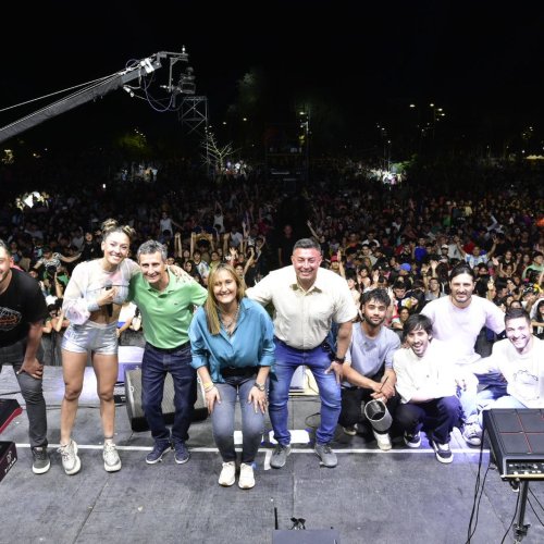 Una multitud de jóvenes disfrutó el FestiJoven2024 en el Parque de Mayo junto a sus familias