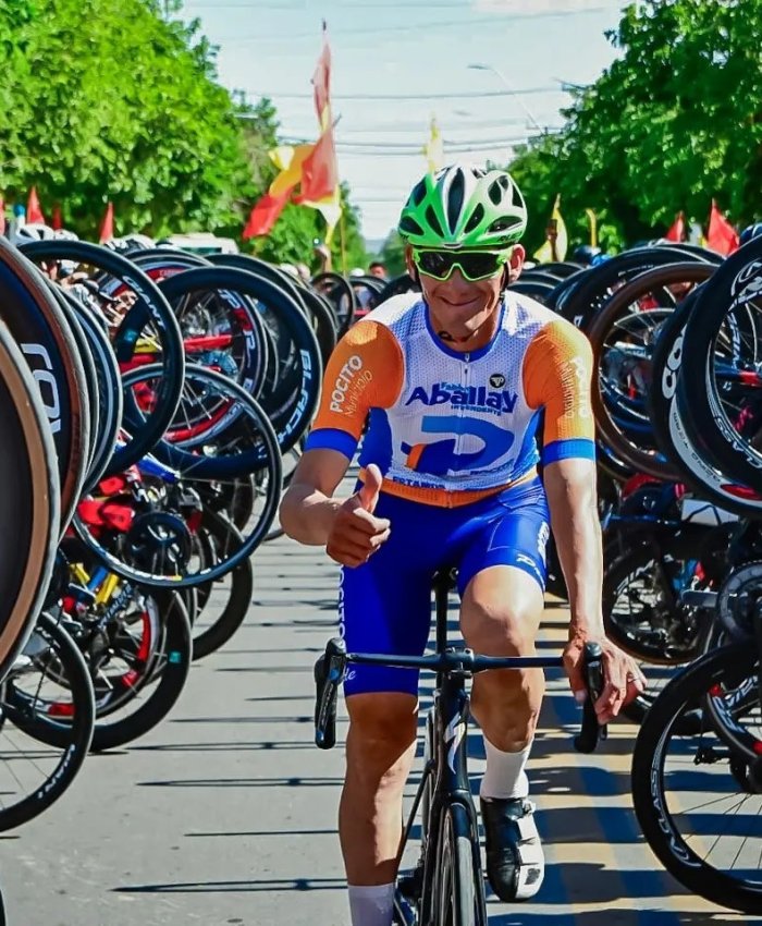El «Pato» Montivero recibió un emotivo homenaje a su trayectoria