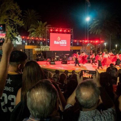 Los artistas de Pocito brillaron en el inicio de la Fiesta de Santa Bárbara