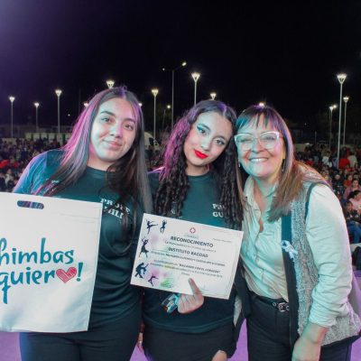 Más de 400 artistas brillaron en el Festival chimbero “Bailando con el Corazón”