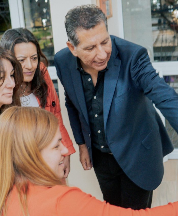 Pocito presentó la muestra fotográfica «Gloria, Honor y Gratitud»