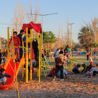 CHIMBAS: el Barrio Conjunto lll estrena su nueva plaza