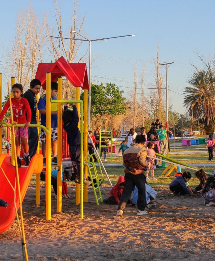 CHIMBAS: el Barrio Conjunto lll estrena su nueva plaza