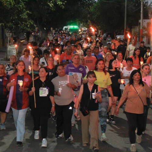 CHIMBAS LLEVÓ ADELANTE LA MARCHA DE ANTORCHAS “ILUMINANDO VIDAS”