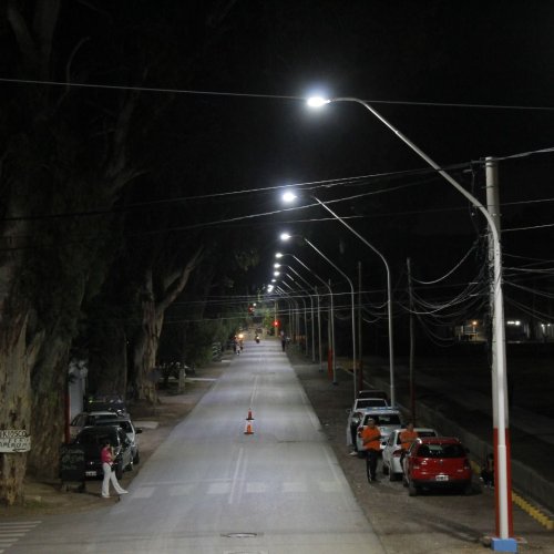 CHIMBAS: la calle Oro completa su iluminación LED desde Tucumán a Ruta 40