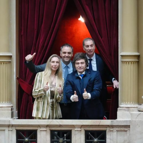 El Gobierno convocó a sesiones extraordinarias: glaciares, reforma laboral y acuerdo con la UE