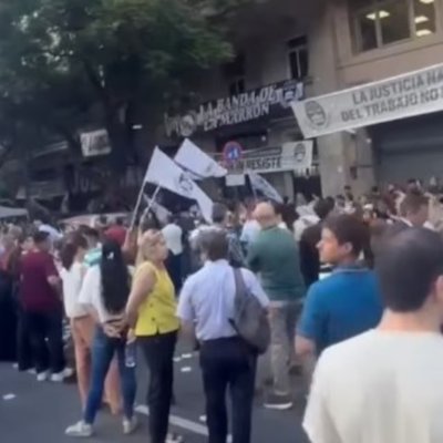 Nueva Reforma Laboral: empleados judiciales toman el edificio de la sede de la Justicia Nacional del Trabajo