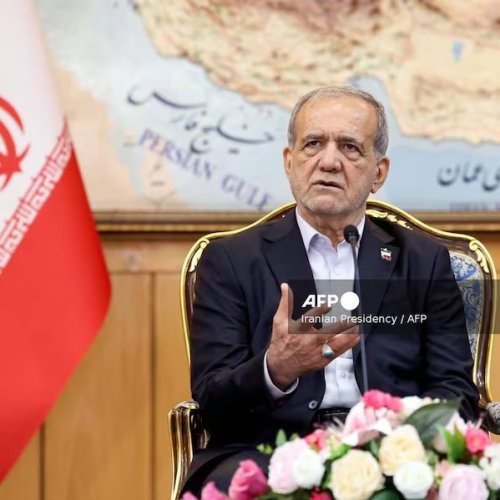 Irán asegura que no se rendirá a EE. UU. ni a Israel