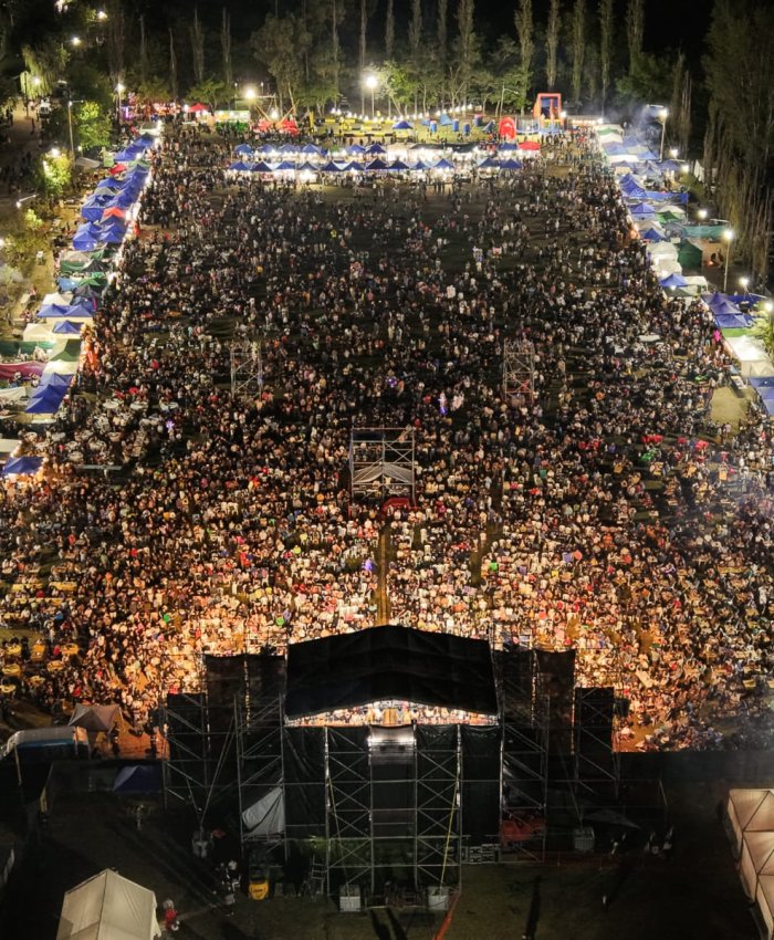 Más de 30 mil personas vivieron el gran cierre de “En Ullum están Chayando”