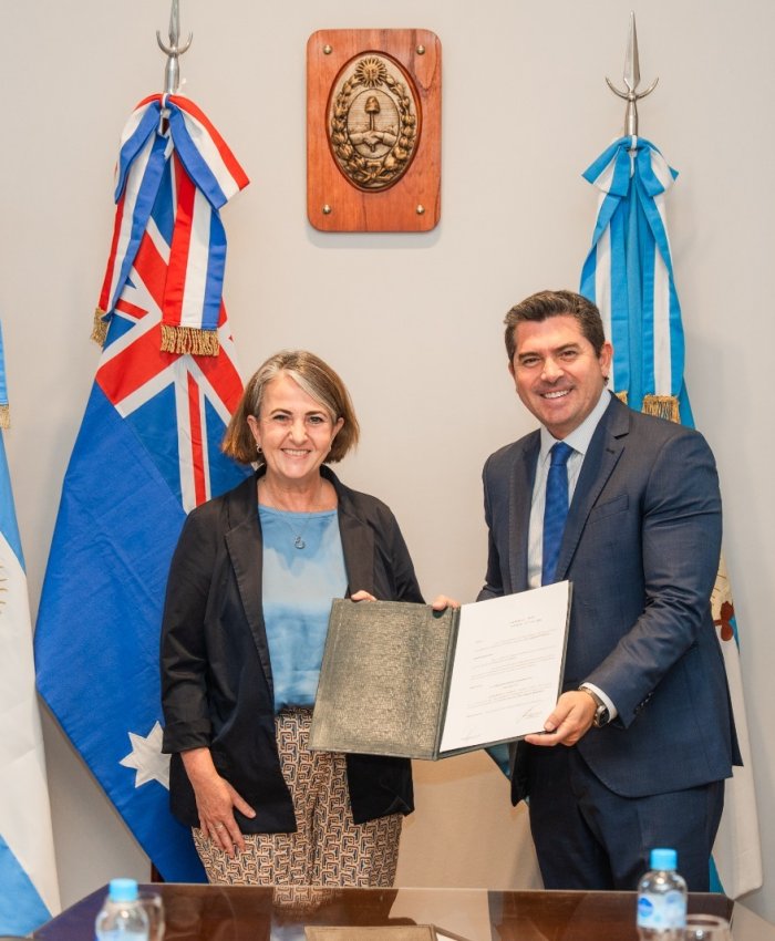 Orrego recibió a la embajadora de Australia quien destacó el potencial de cooperación minera