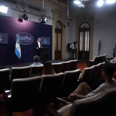 GRAVISIMO: el Gobierno le prohibió el acceso a periodistas acreditados por la Casa Rosada