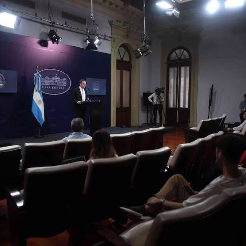 GRAVISIMO: el Gobierno le prohibió el acceso a periodistas acreditados por la Casa Rosada