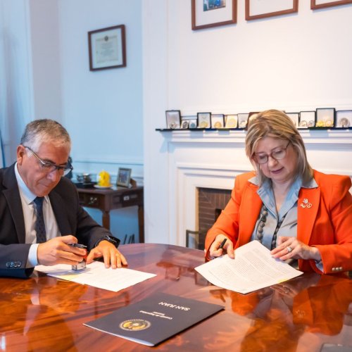 San Juan y Nación firman acuerdos clave en seguridad para combatir delitos complejos