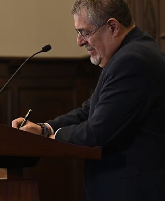 Presidente. Bernardo Arévalo.