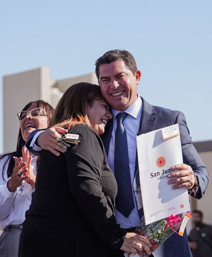 Con la entrega de un nuevo barrio, el Gobierno de San Juan genera más oportunidades de acceso a la vivienda para las familias de Chimbas