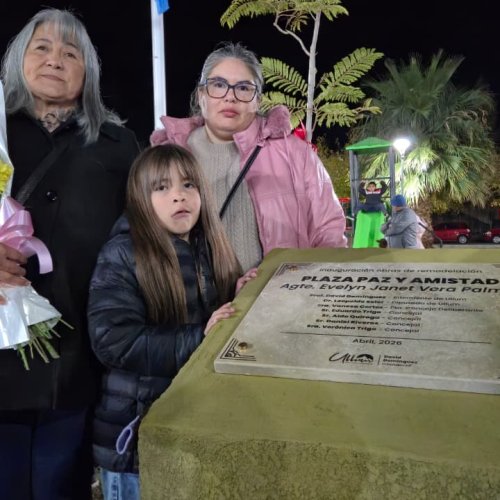 ”La gente buena no se entierra, se siembra”: la plaza ullunera que homenajea a Evelyn, la joven policía fallecida