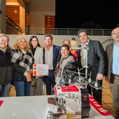 En una apuesta al futuro laboral de San Juan, Orrego entregó herramientas y certificados del programa Aprender, Trabajar y Producir