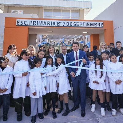 Orrego inauguró en Chimbas una nueva escuela y una ENI para fortalecer la educación pública