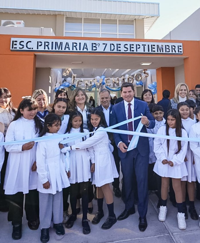 Orrego inauguró en Chimbas una nueva escuela y una ENI para fortalecer la educación pública