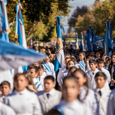Gala Patria y desfile para celebrar el 216° aniversario de la Revolución de Mayo