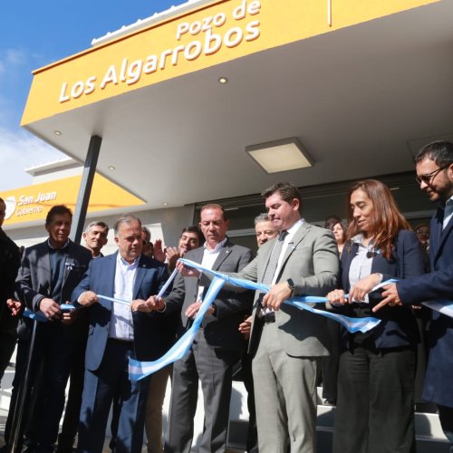 Orrego inauguró en Caucete la ampliación y remodelación de un centro de salud para dar más servicios y mejor atención
