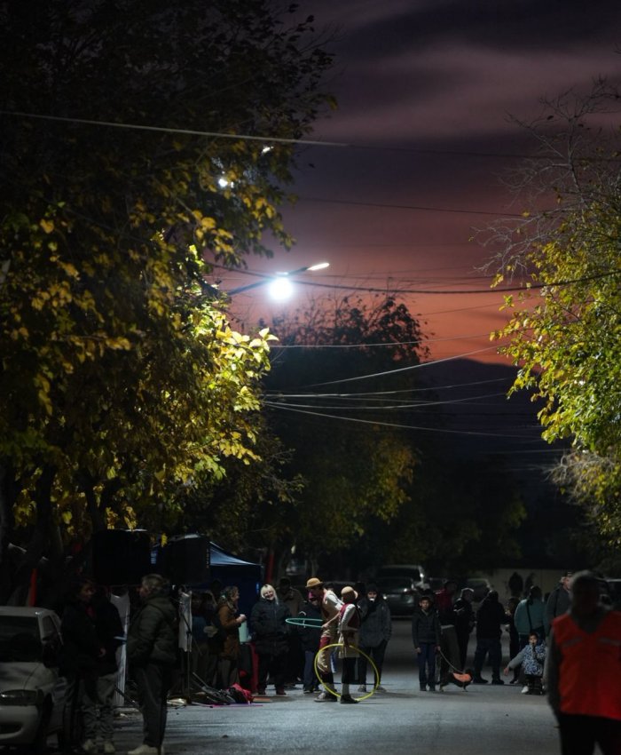 Tres barrios suman nueva luz LED en Chimbas