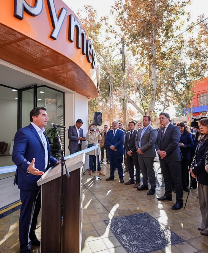 Orrego anunció $15.000 millones en créditos para Pymes y emprendedores