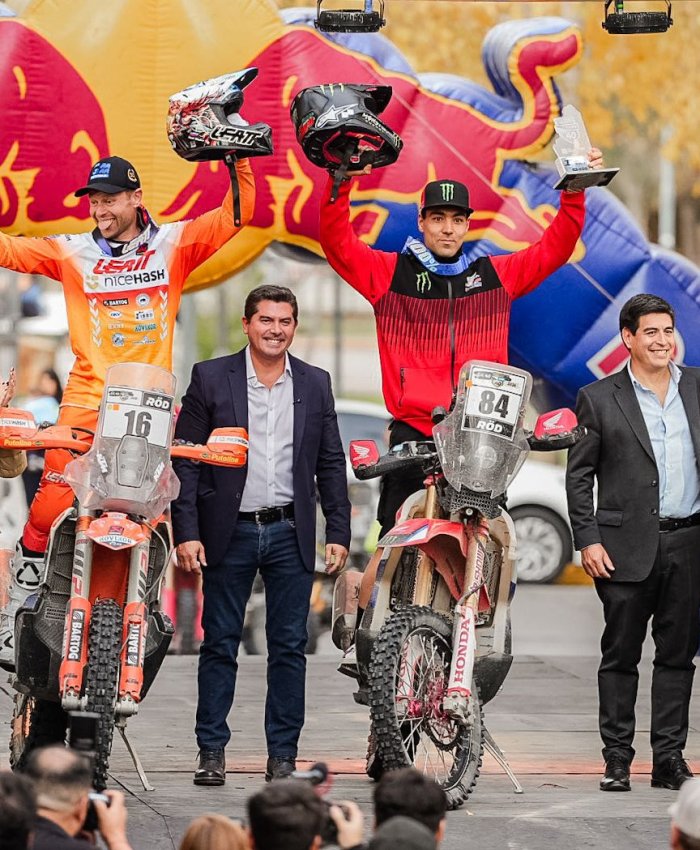 Orrego coronó a los ganadores del Desafío Ruta 40 y dio cierre al evento que puso a San Juan en la vidriera internacional del deporte